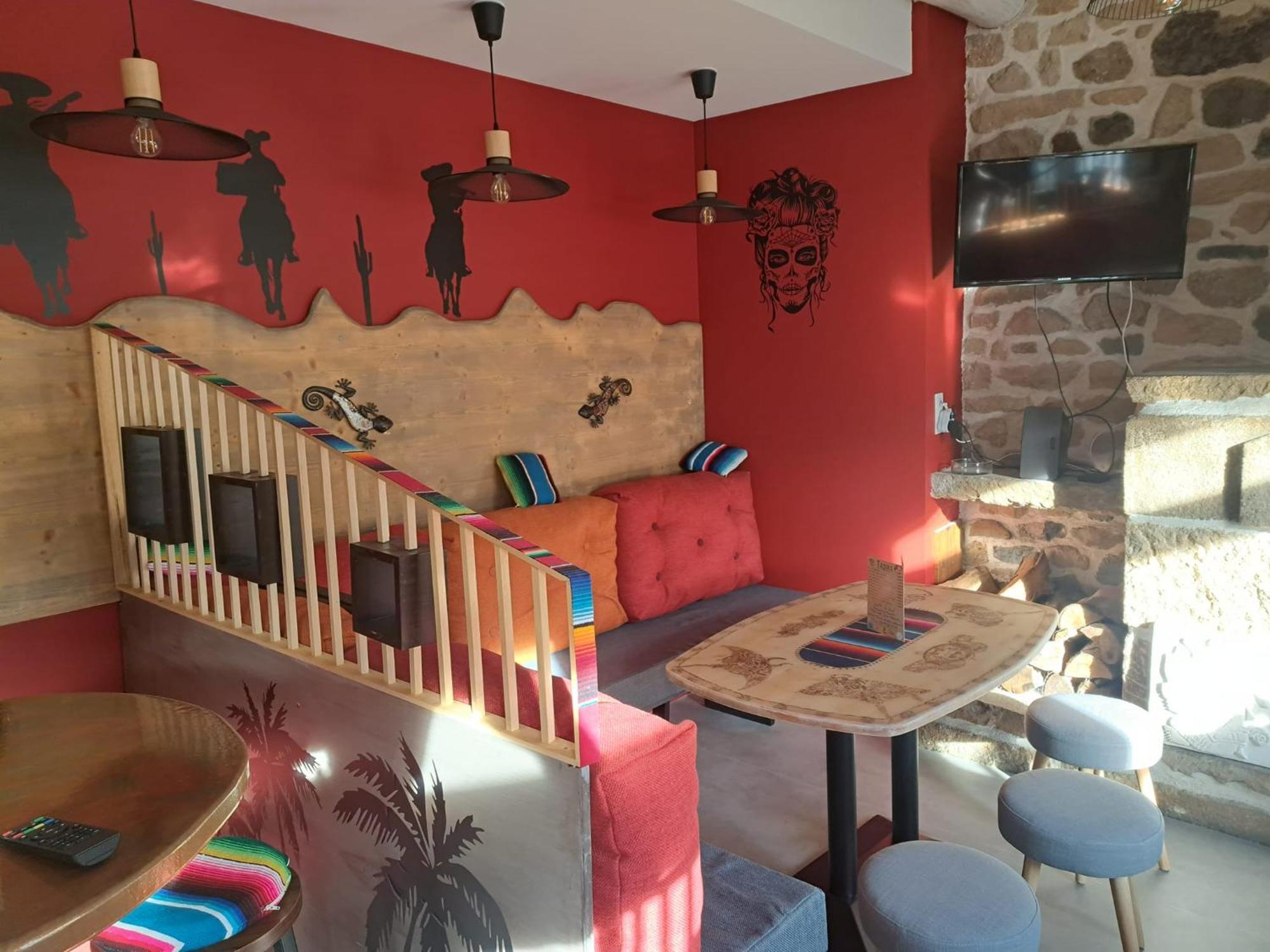 Le Barriol Otel Saint-Julien-Chapteuil Dış mekan fotoğraf