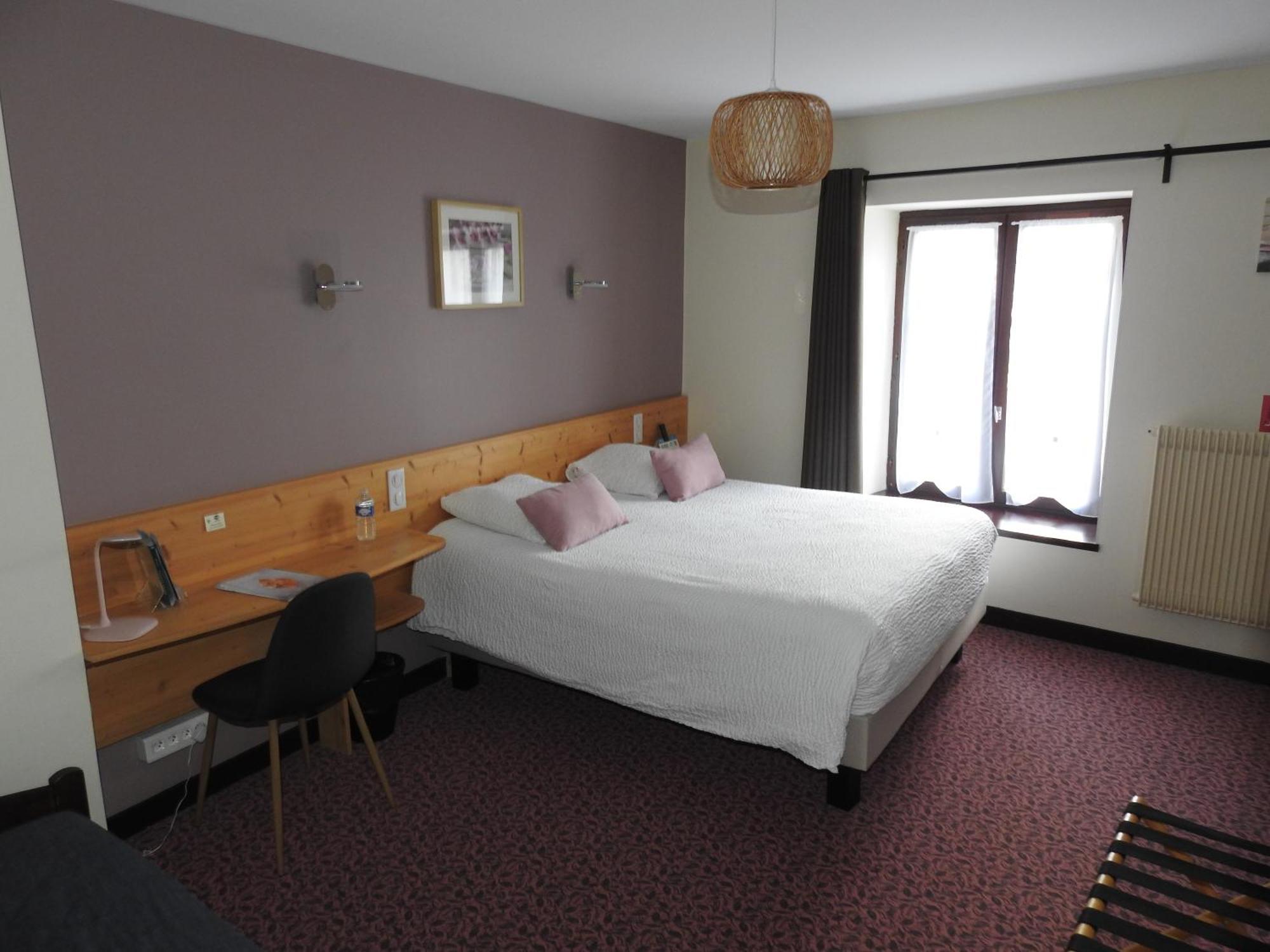 Le Barriol Otel Saint-Julien-Chapteuil Dış mekan fotoğraf